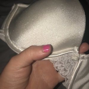 Pearl satin Lacey push-up bra